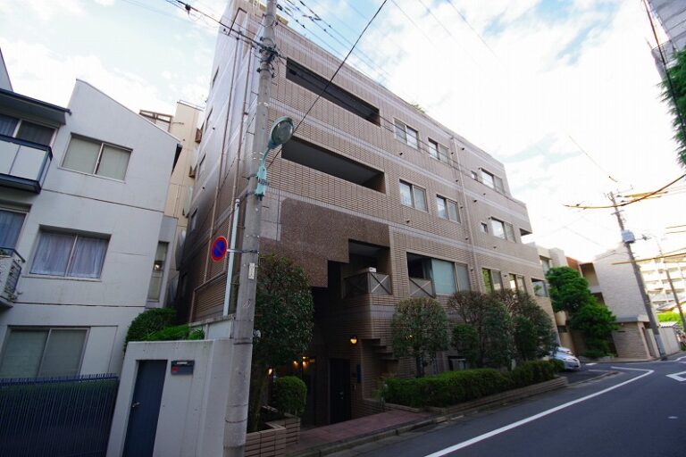 セイント六義園　外観 (2)